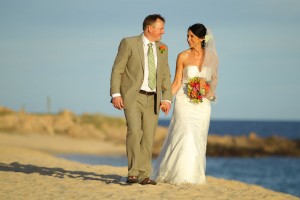 Villa pelicanos couple